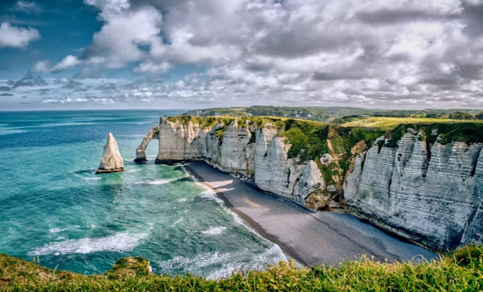 the ocean cliffs